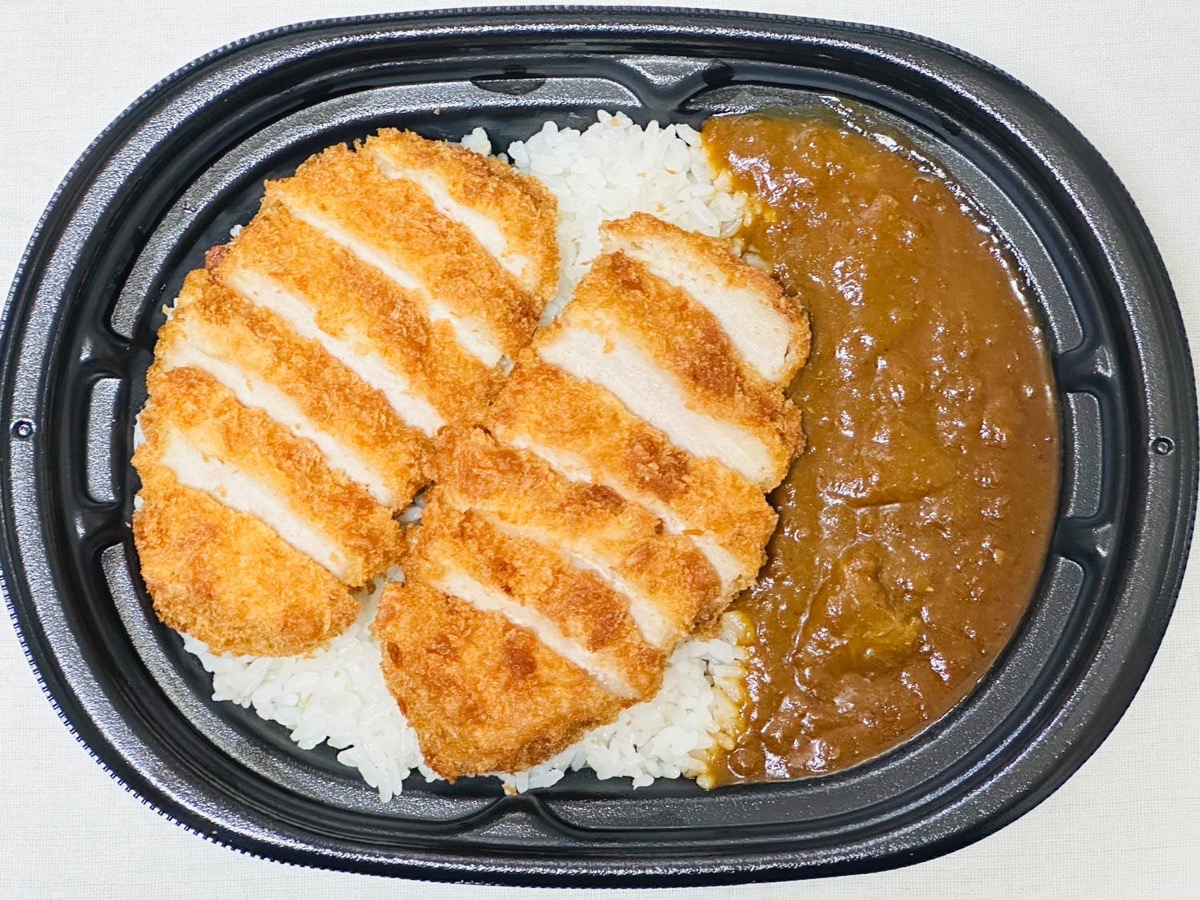 ローソン 盛りすぎ！カツカレー（中辛） 015.