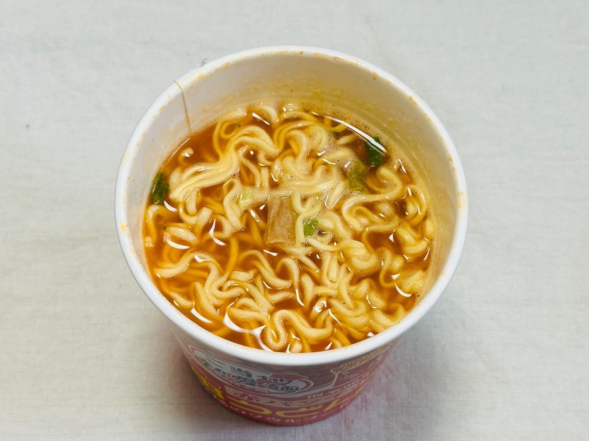 山田うどん食堂監修 赤パンチ味ラーメン 015.