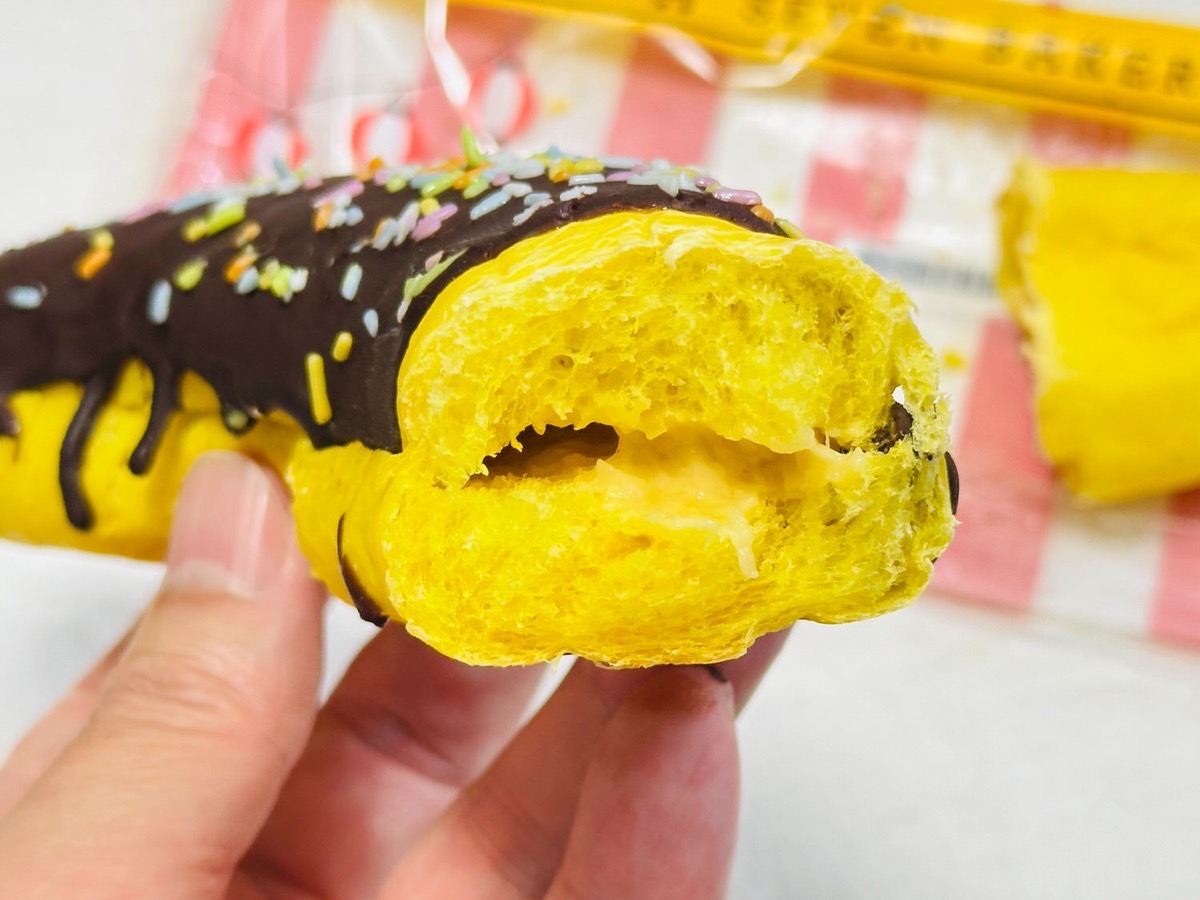 711-choco-banana-018.jpg セブンイレブン チョコバナナロール 018.