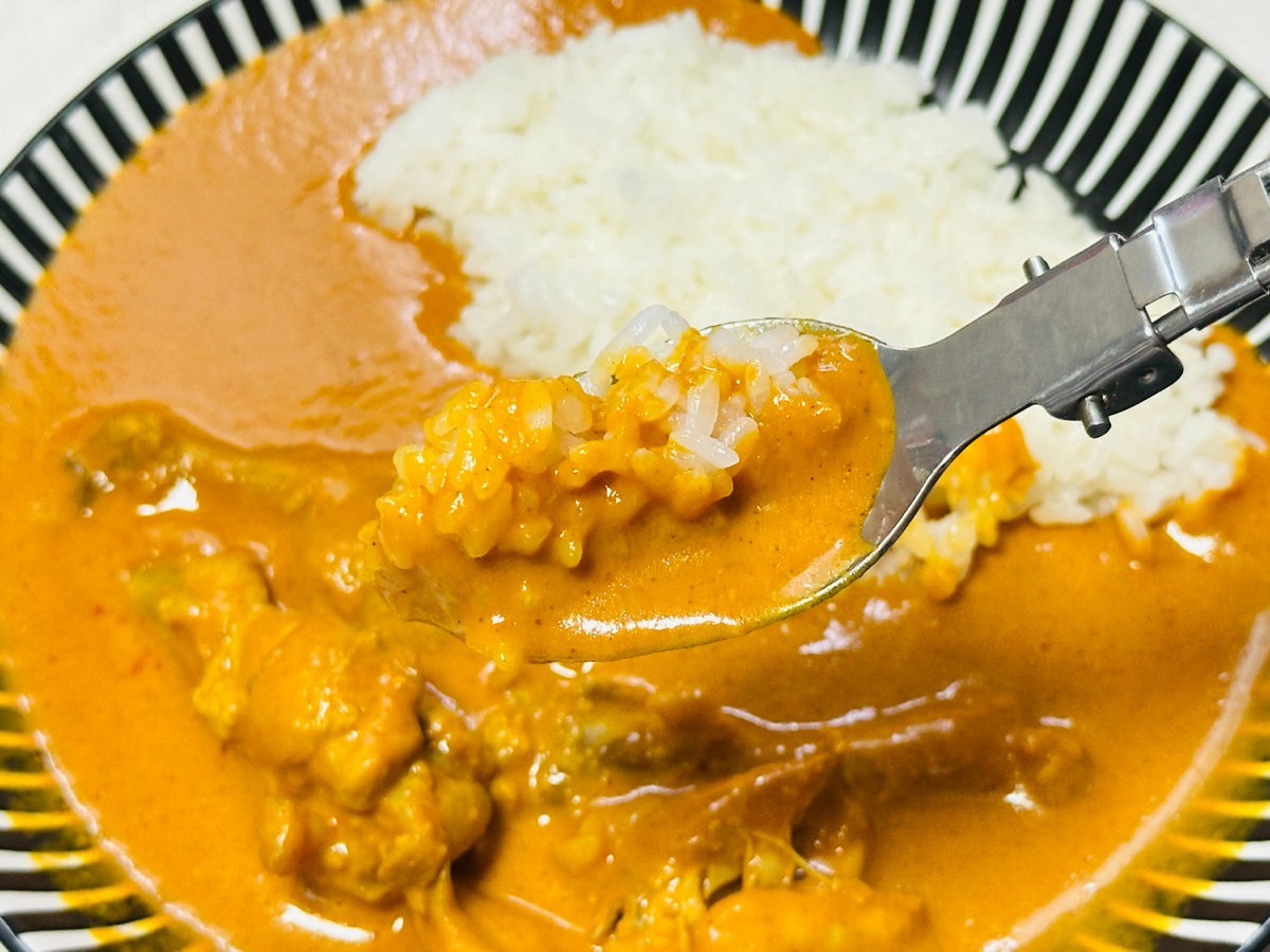 711-colden-butter-chicken-curry-024.jpg セブンイレブン 骨付き肉3本入 金のバターチキンカレー 024.