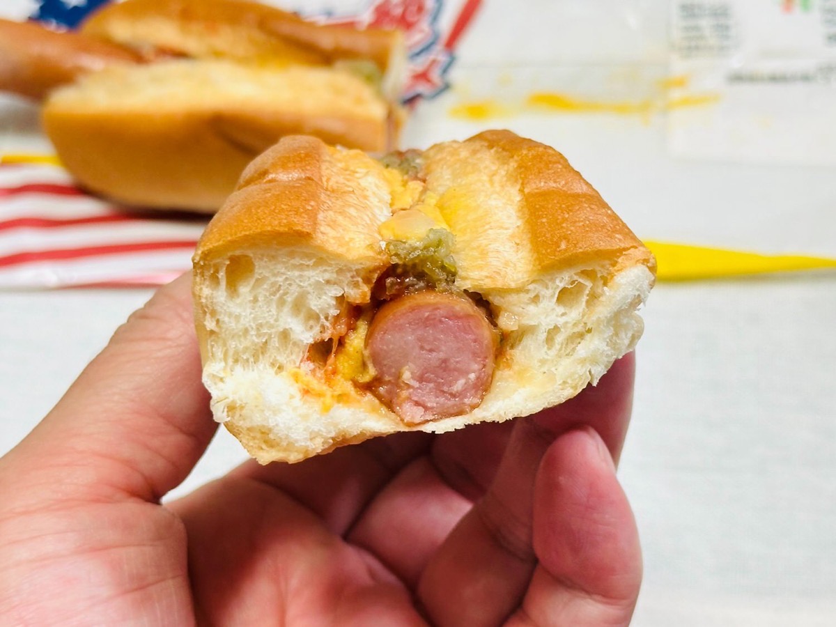 711-hotdog-017.jpg セブンイレブン スタジアムドッグ 017.