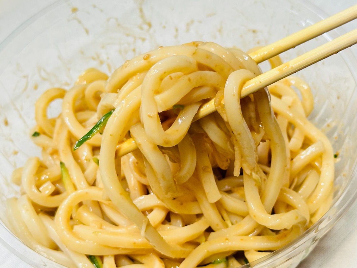 711-suttate-udon-024.jpg セブンイレブン 埼玉県産小麦使用 すったてうどん 024.