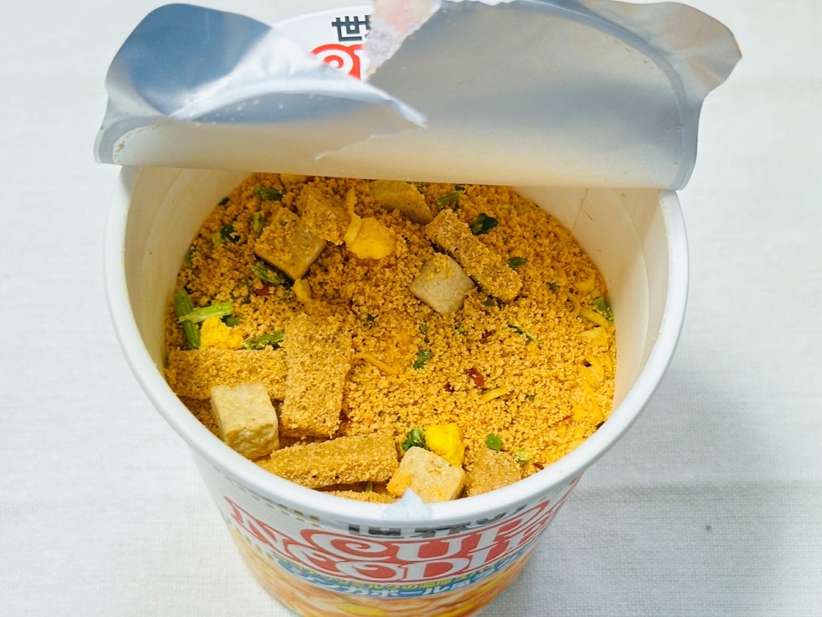 cupnoodle-laxa-009.jpg カップヌードル シンガポール風ラクサ 009.