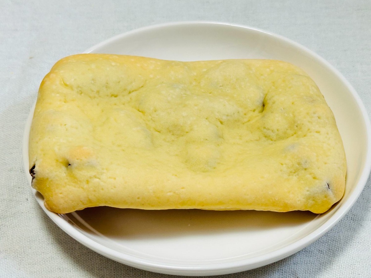 ファミマ ゴロゴロチョコのクッキーデニッシュ 009.