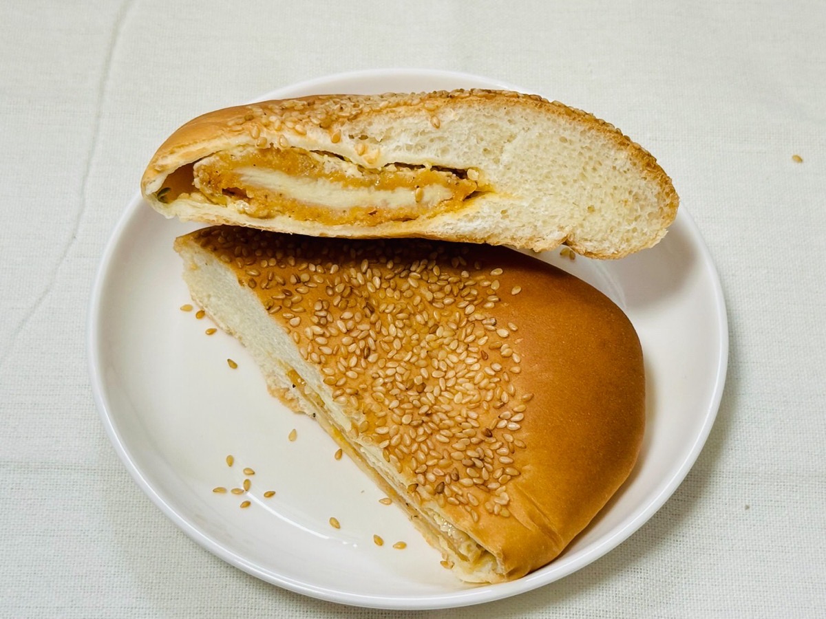 ローソン レモンタルタルチキンパン 012.