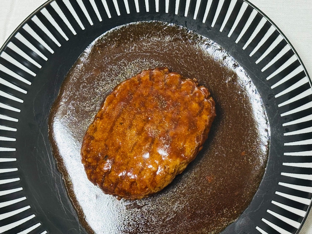 711-golden-humburg-010.jpg セブンイレブン 金のハンバーグ 010.