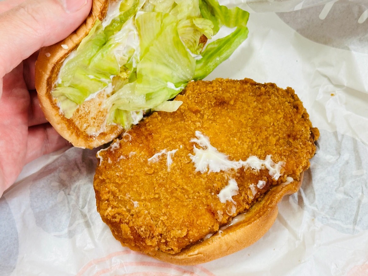 bk-fried-chicken-005.jpg バーガーキング クラシック スモーキーフライドチキンバーガー 005.