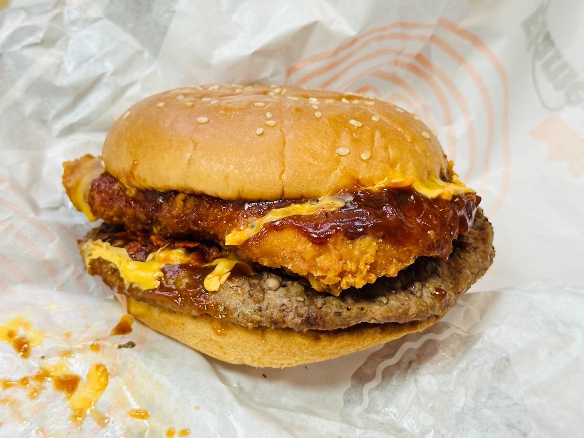 bk-infelno-010.jpg バーガーキング チキン&ビーフ ビッグマウスインフェルノバーガー 010.