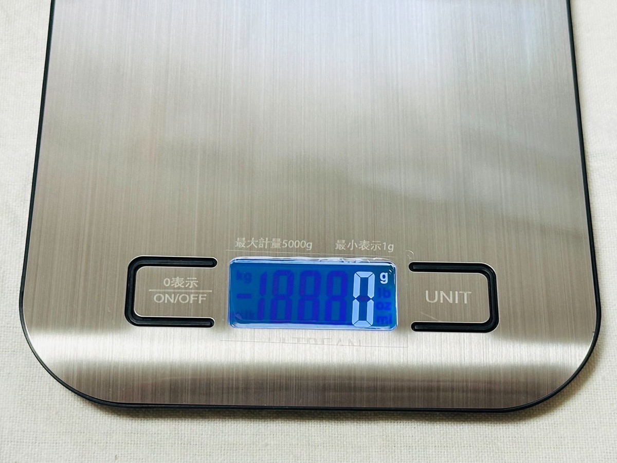 Digital scale 006.
