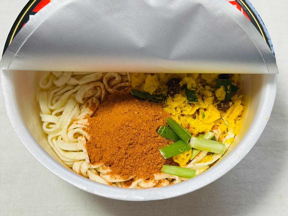 donbe-karamen-008.jpg 日清のどん兵衛 辛麺 008.