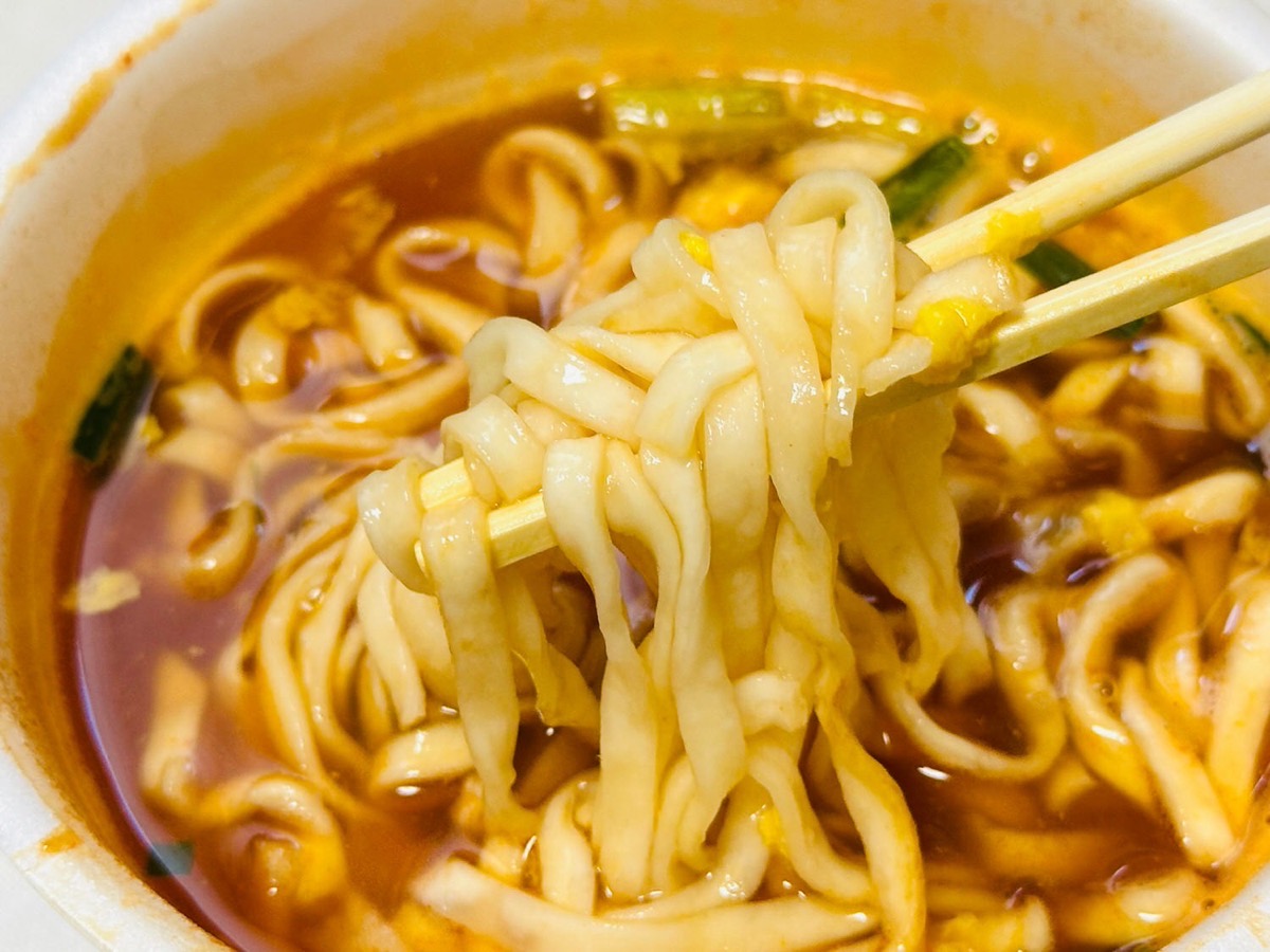 donbe-karamen-013.jpg 日清のどん兵衛 辛麺 013.