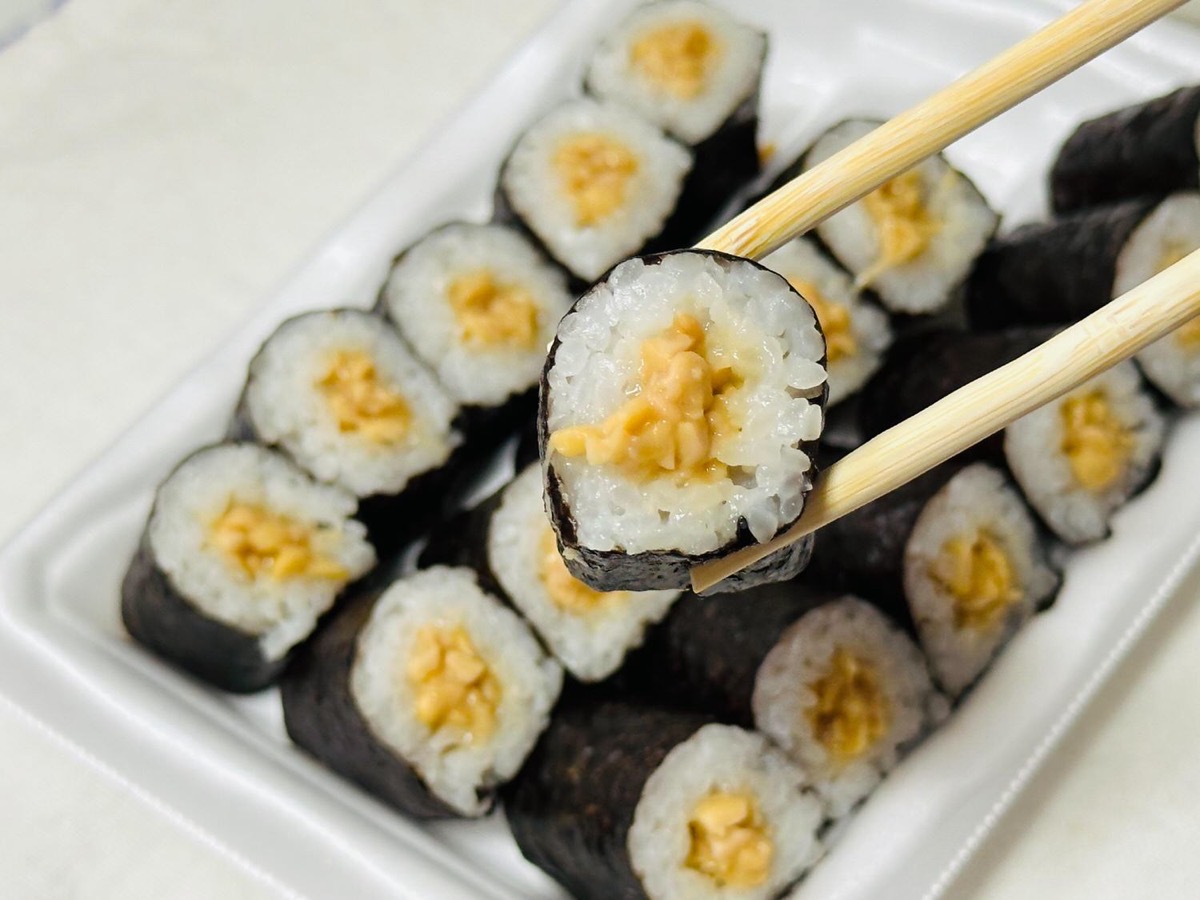familymart-natto-40-022.jpg ファミリーマート こだわり納豆の納豆細巻寿司 40 022.
