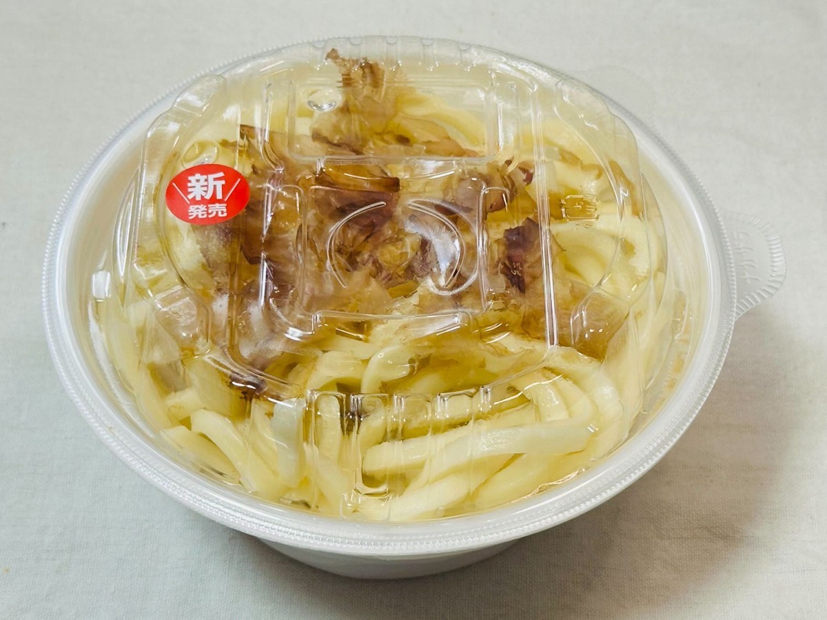 ファミマ 太麺！鰹節だけうどん 007.