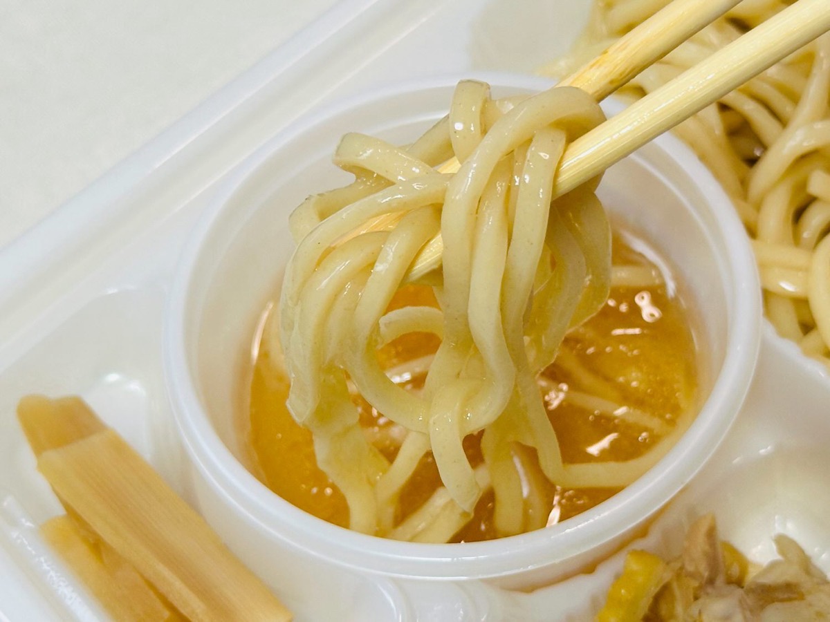 ファミリーマート ほたて日和監修 帆立と鰹の昆布水つけ麺 025.