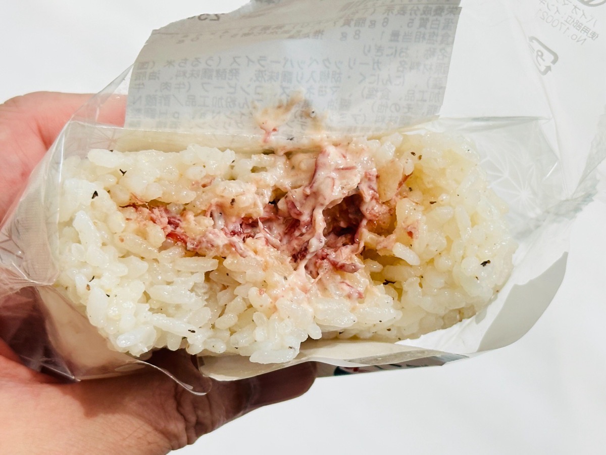 ニューデイズ 大きなおにぎり コンビーフマヨネーズ 013.