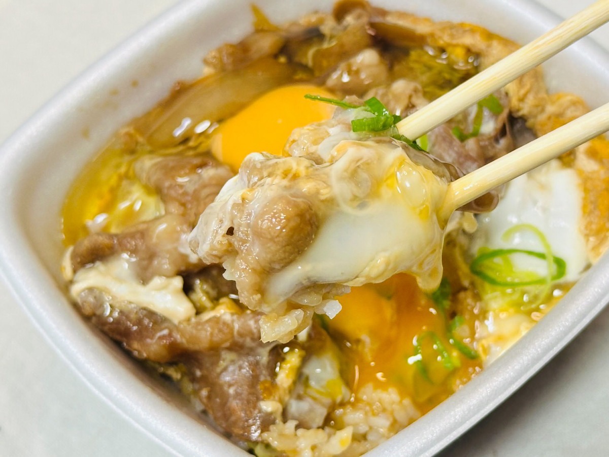 吉野家 月見牛とじ丼 026.