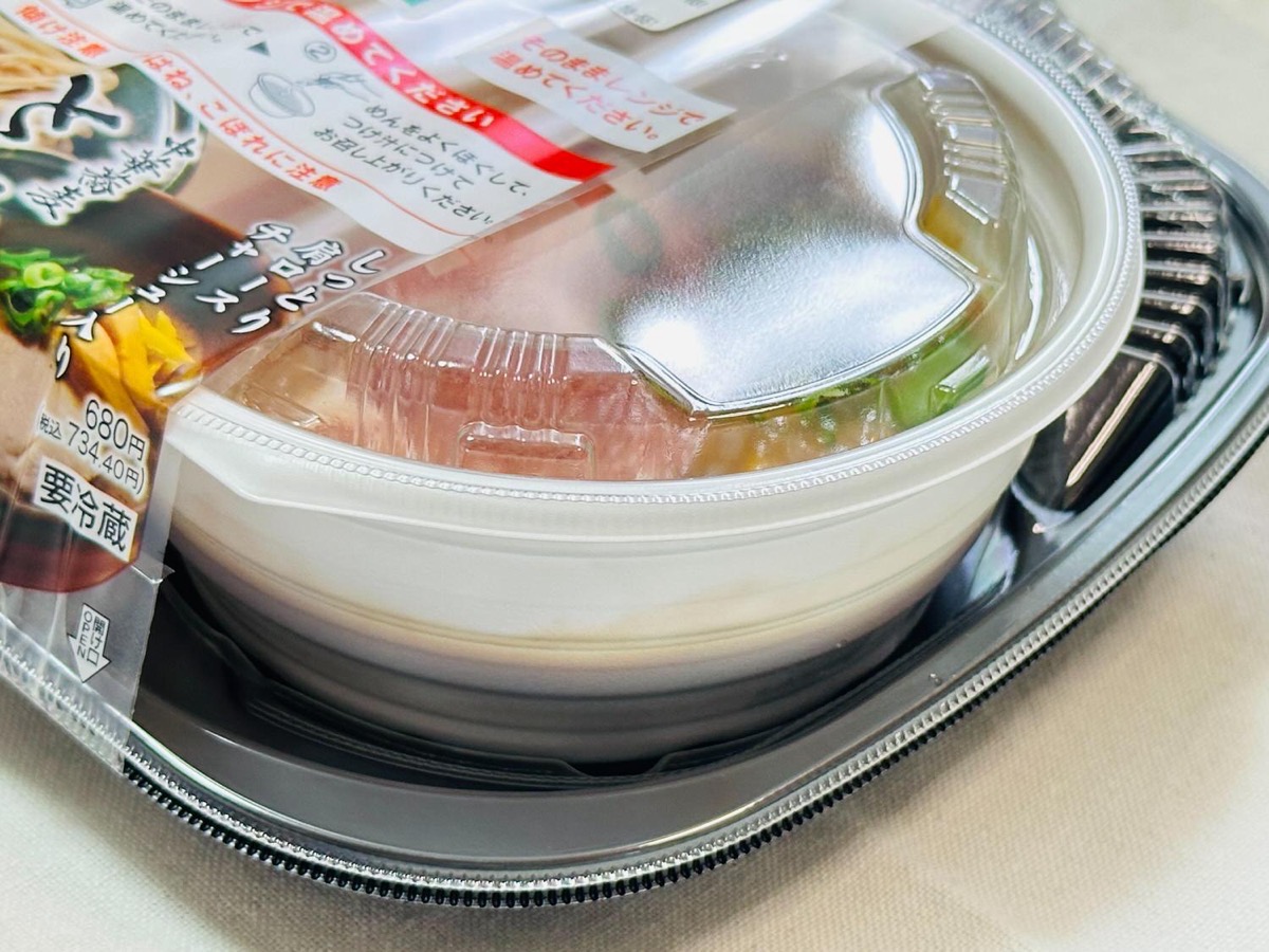 セブンイレブン とみ田監修 濃厚豚骨魚介 熱盛つけ麺 007.