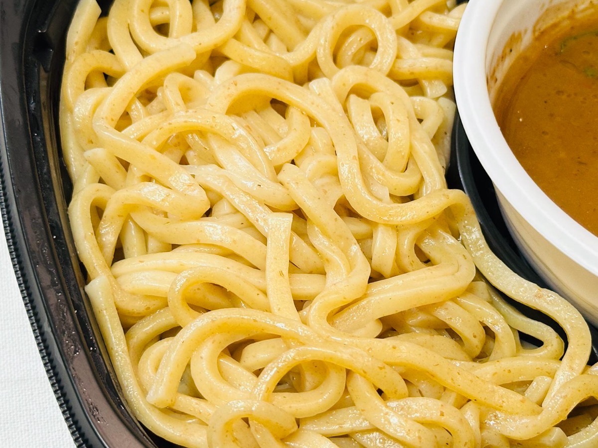 セブンイレブン とみ田監修 濃厚豚骨魚介 熱盛つけ麺 013.