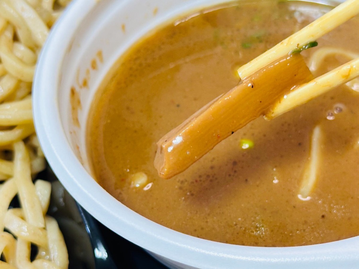 セブンイレブン とみ田監修 濃厚豚骨魚介 熱盛つけ麺 032.