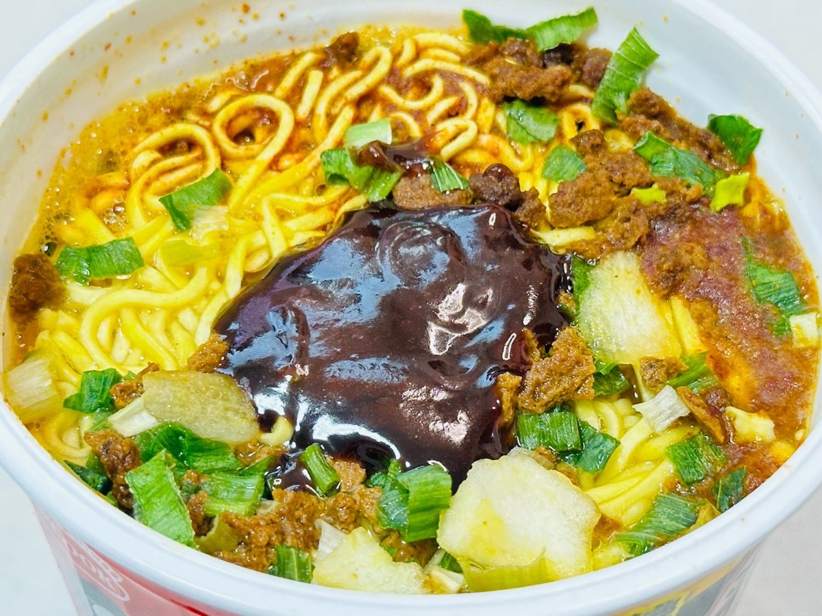 濃い味スープの肉カレーラーメン 020.