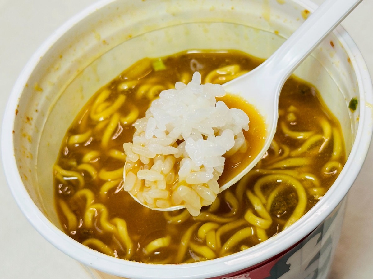 濃い味スープの肉カレーラーメン 031.
