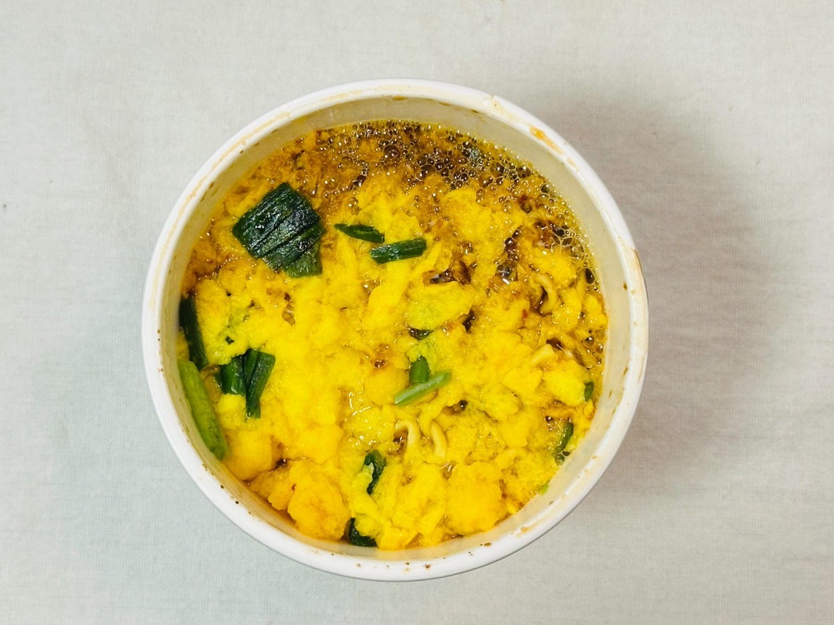 元祖スタミナ満点らーめん すず鬼監修 背徳ニンニク醤油 今だけタマゴ入り 011.