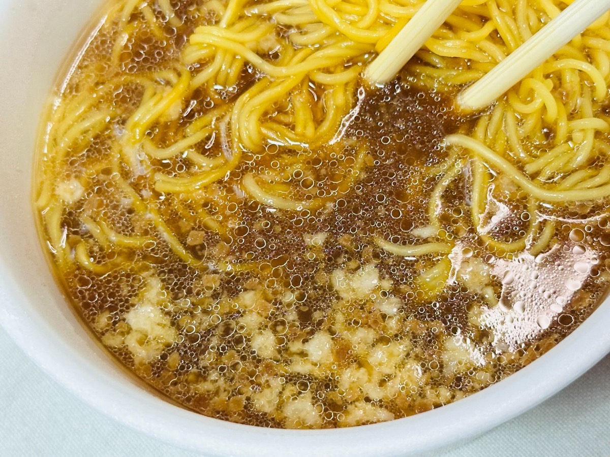 ローソン スープ激うま！京都背脂醤油ラーメン 023.