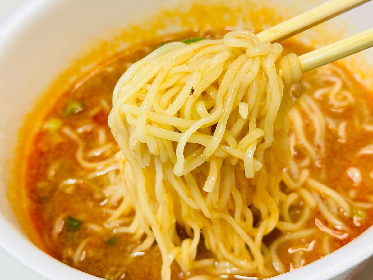 家で食べるミスドの担々麺 022.