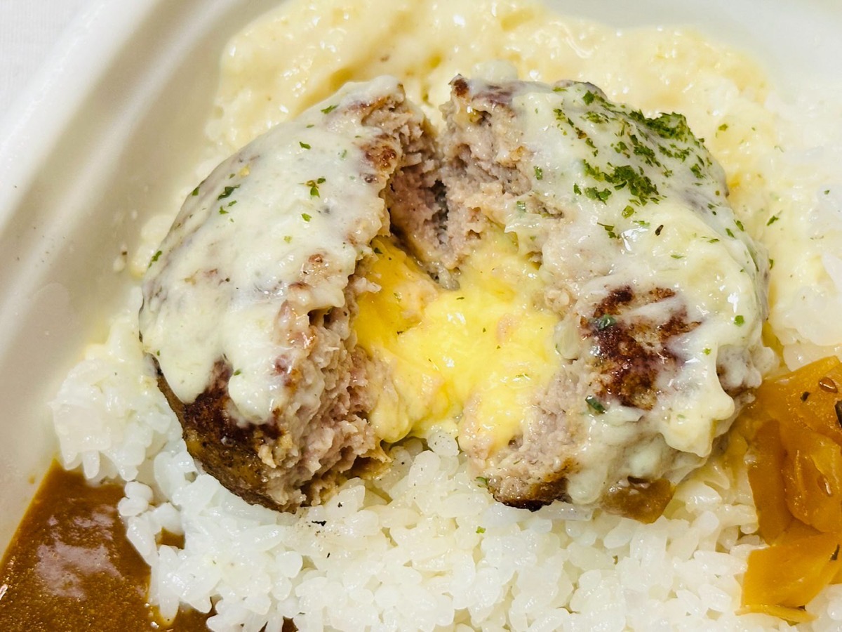 sukiya-humburg-curry-017.jpg すき家 チーズインハンバーグカレー 017.