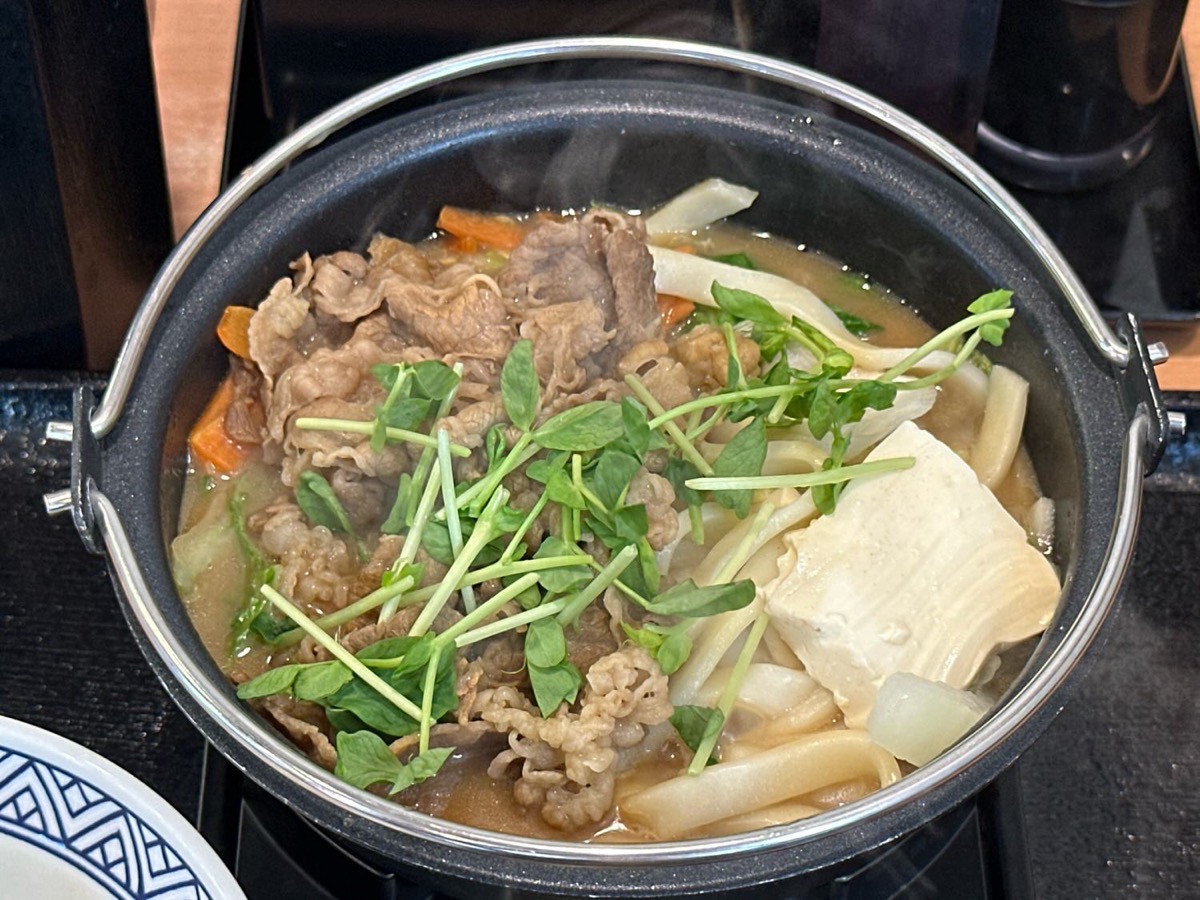 吉野家 とんこつ醤油牛鍋膳 006.