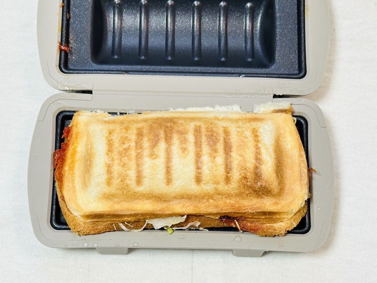 【3COINS】電子レンジ用ホットサンドメーカー【スリコ】 014.