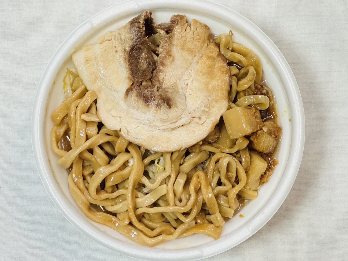 セブン 中華蕎麦とみ田監修 デカ豚ラーメン アブラ増 030.