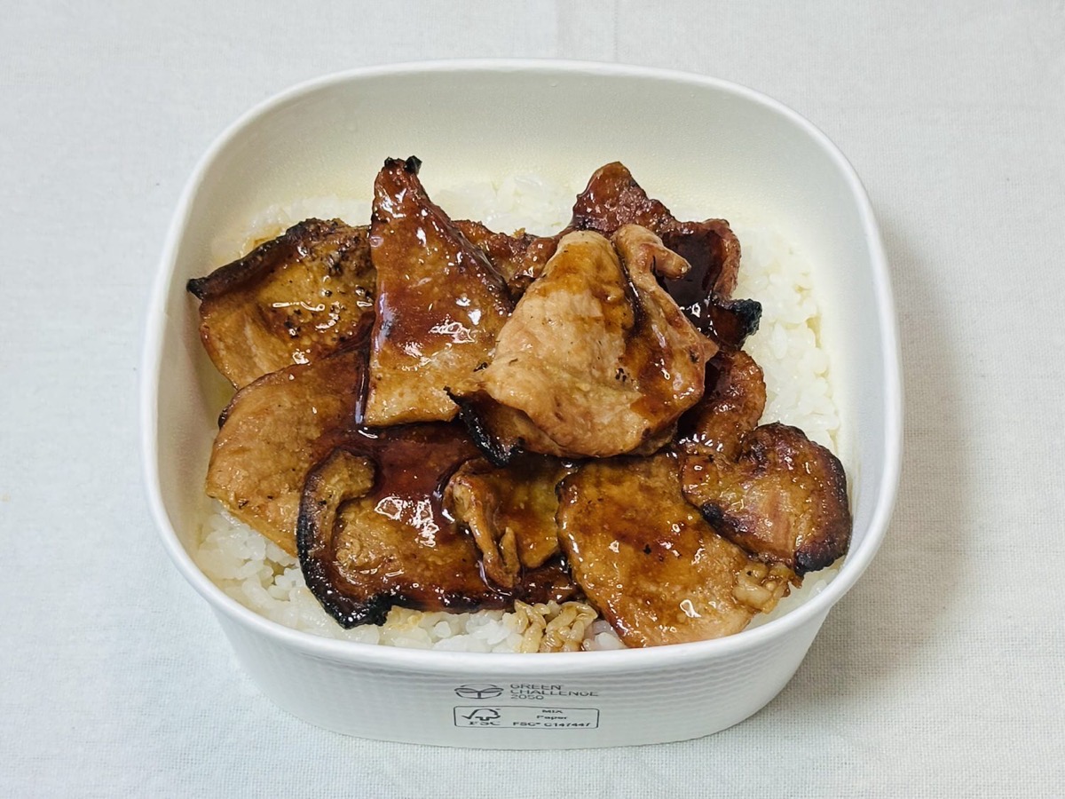 セブンイレブン ぶたはげ監修炭火焼き豚丼 029.