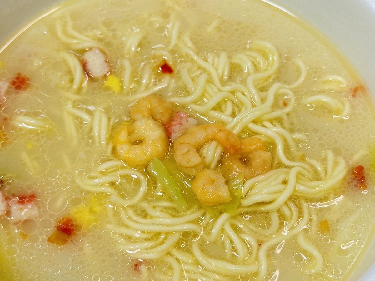 セブンイレブン 宝鐘マリン監修 シーフード豚骨ラーメン 029.