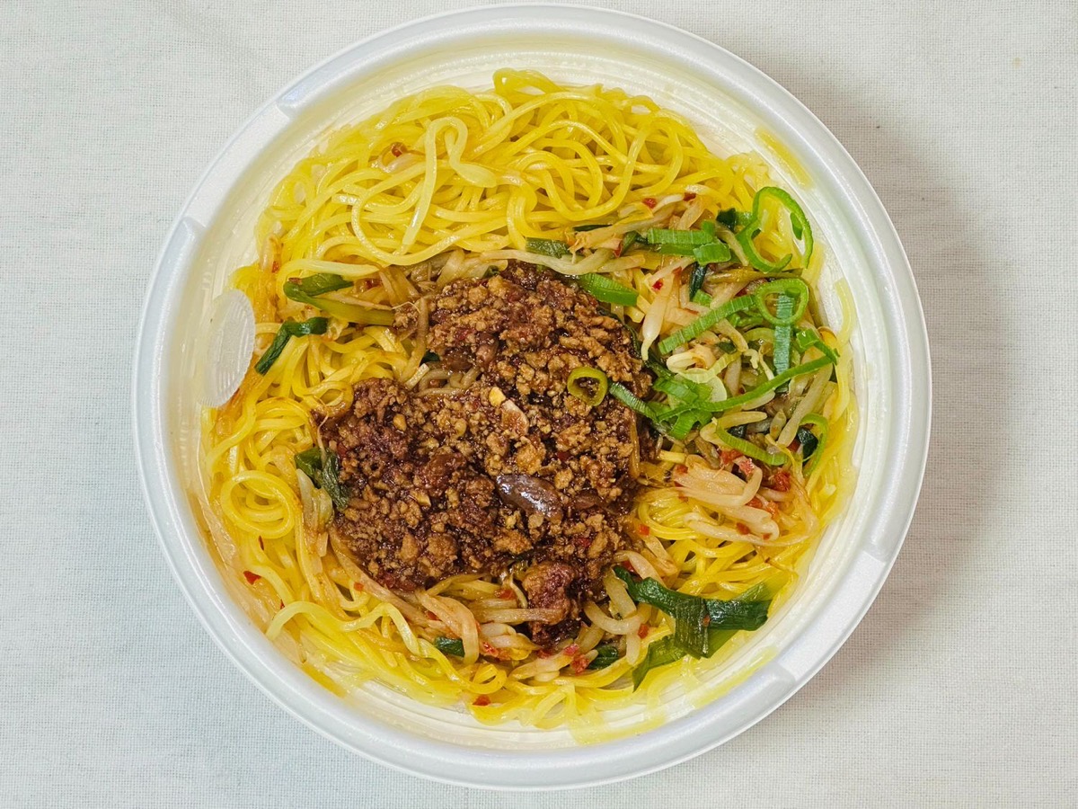 セブンイレブン 名古屋名物 台湾ラーメン 013.