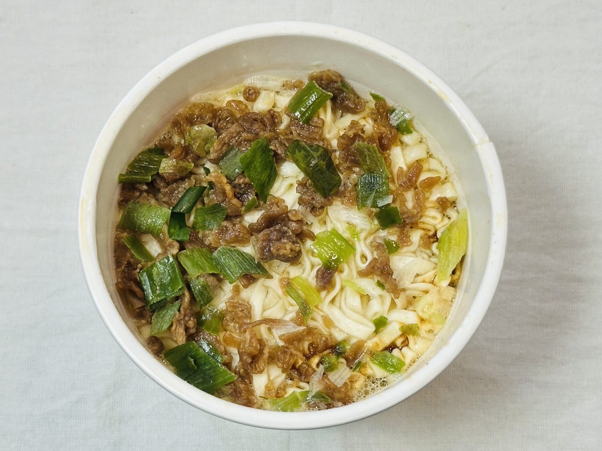 セブンイレブン 関西風肉うどん BIG 014.