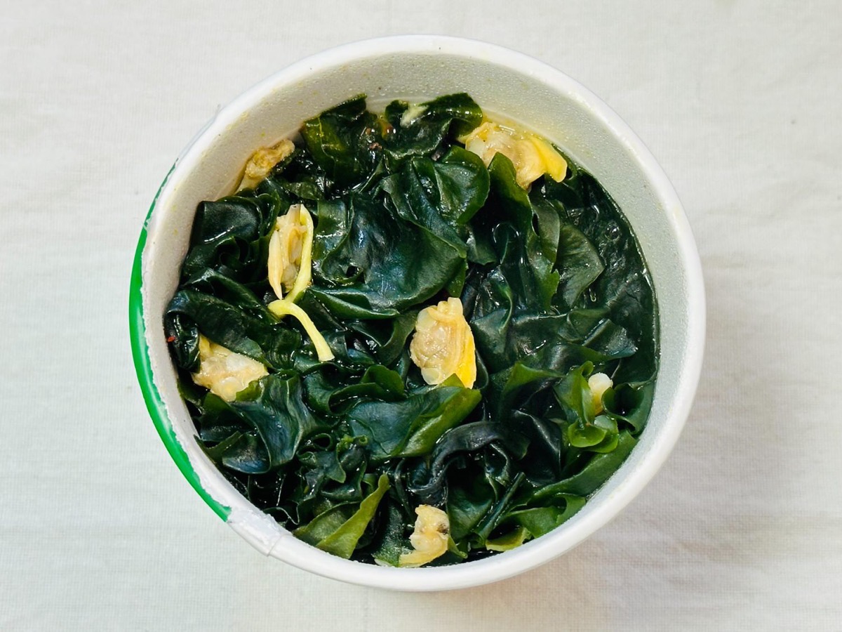 わかめたくさんあさりだし塩ラーメン 010.