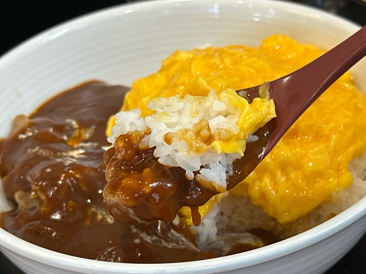 吉野家 牛オムハヤシライス 010.