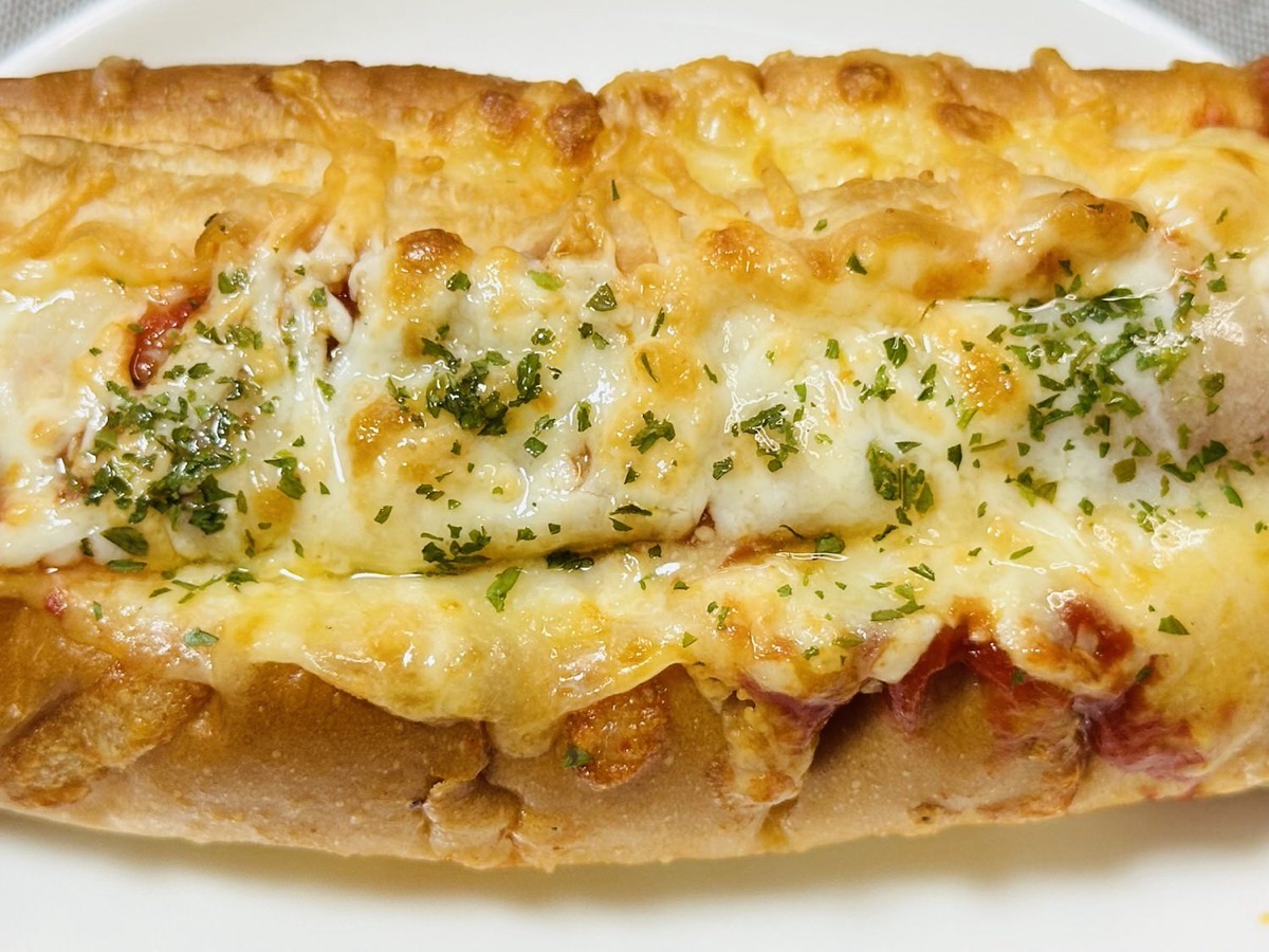 セブンイレブン チーズの虜フランクドッグ 015.