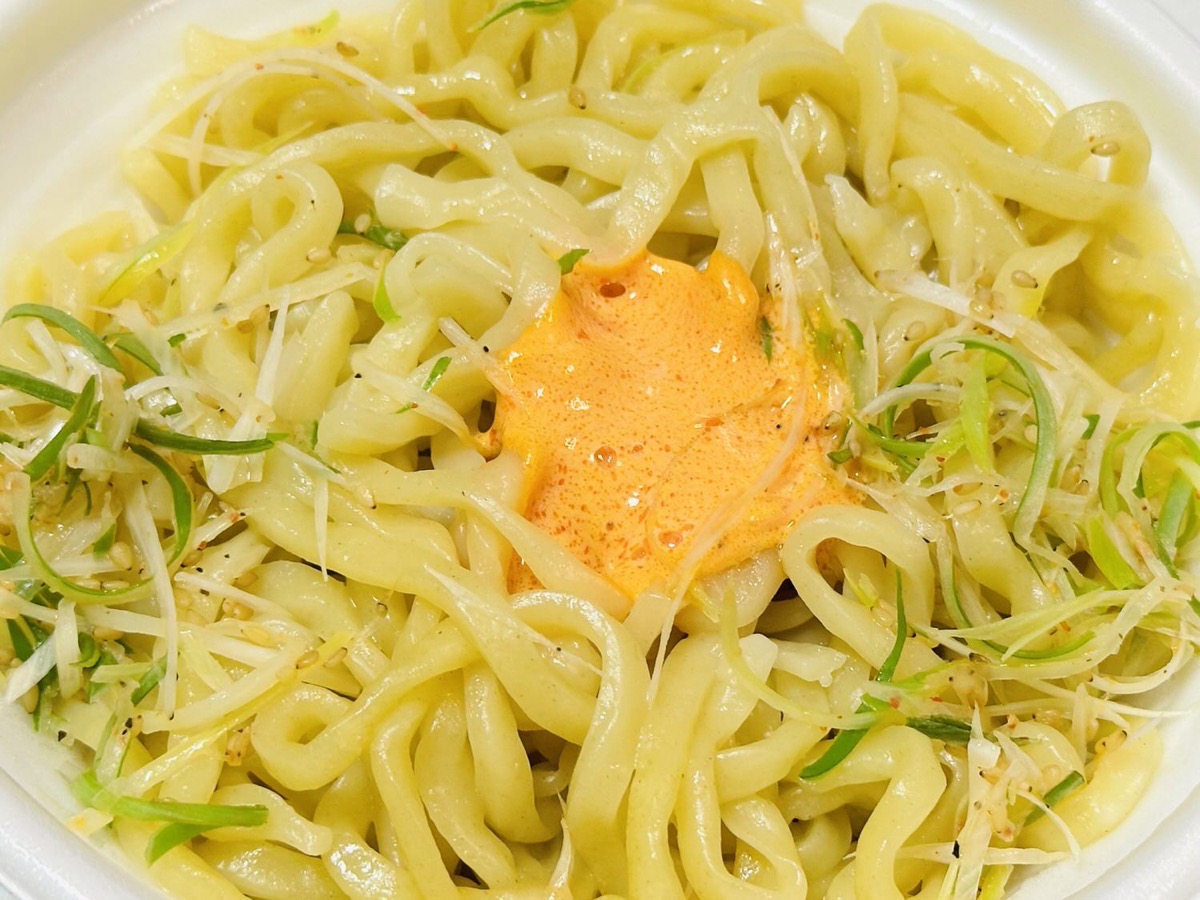 セブンイレブン 麺を味わう旨ダレ 中華まぜそば 016.