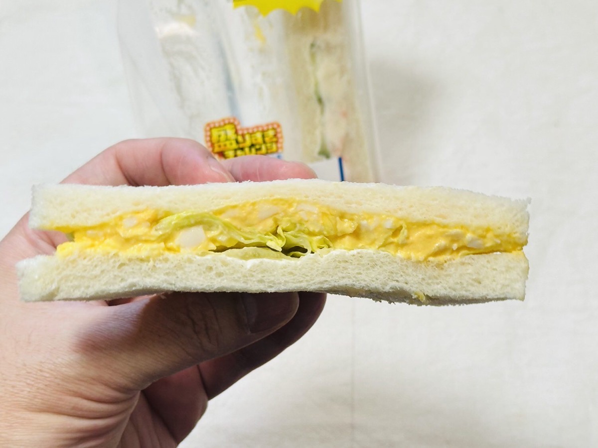 ローソン 盛りすぎ！ポテトたまごサンド 50 013.