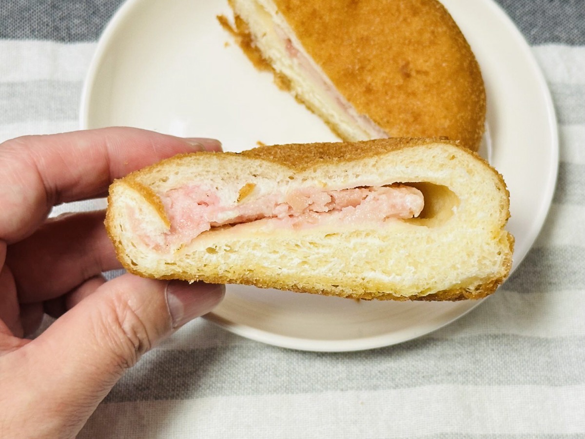 ローソンストア100 愛する紅しょうがパン 016.