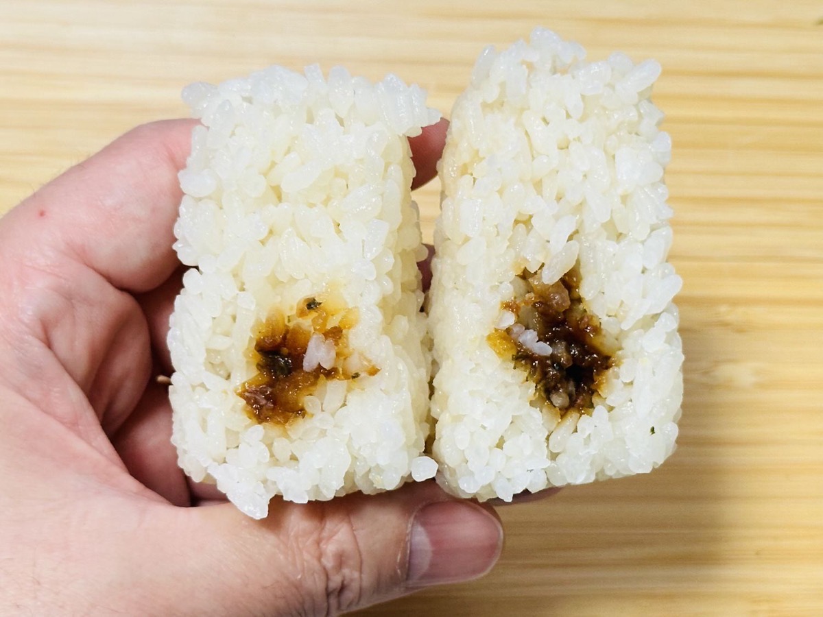 セブンイレブン だしむすび 大葉味噌 014.