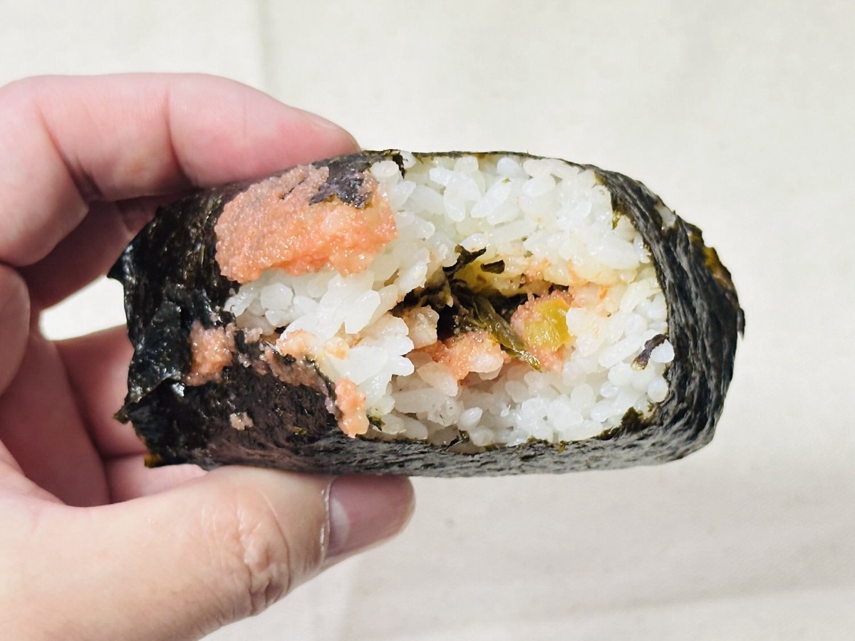 セブンイレブン 旨さ相盛おむすび 高菜と明太子 020.