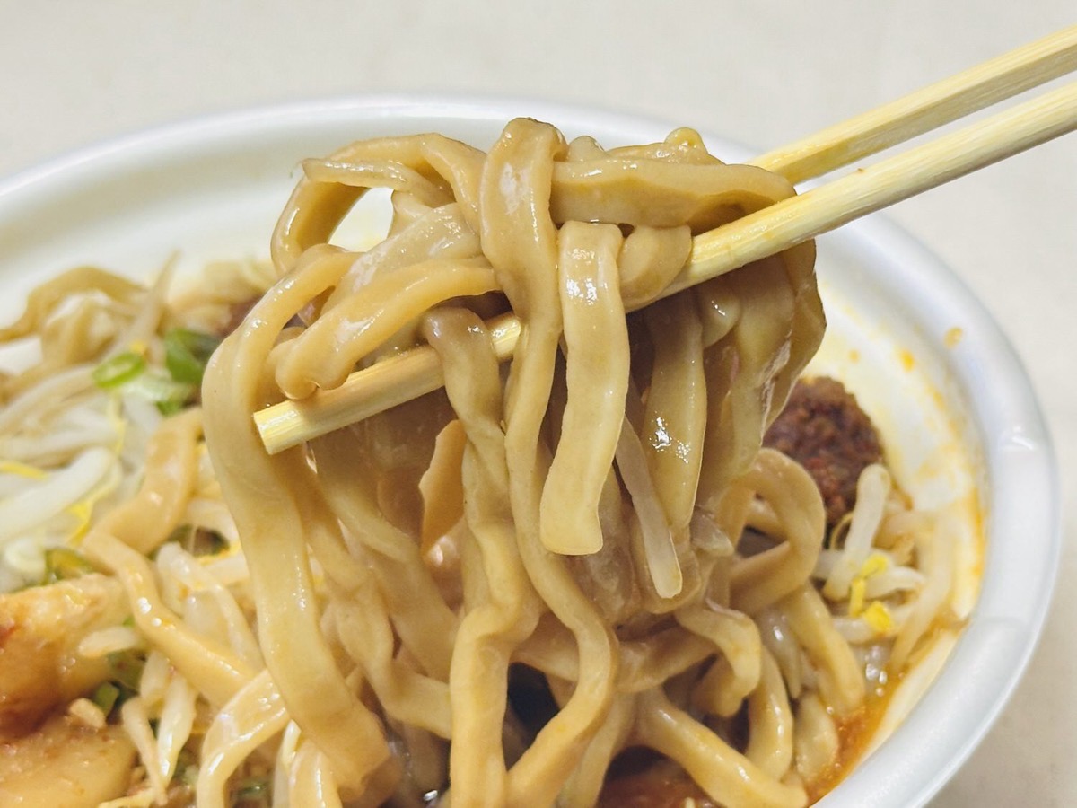 セブンイレブン 中華蕎麦とみ田監修ウマ辛豚ラーメン 028.