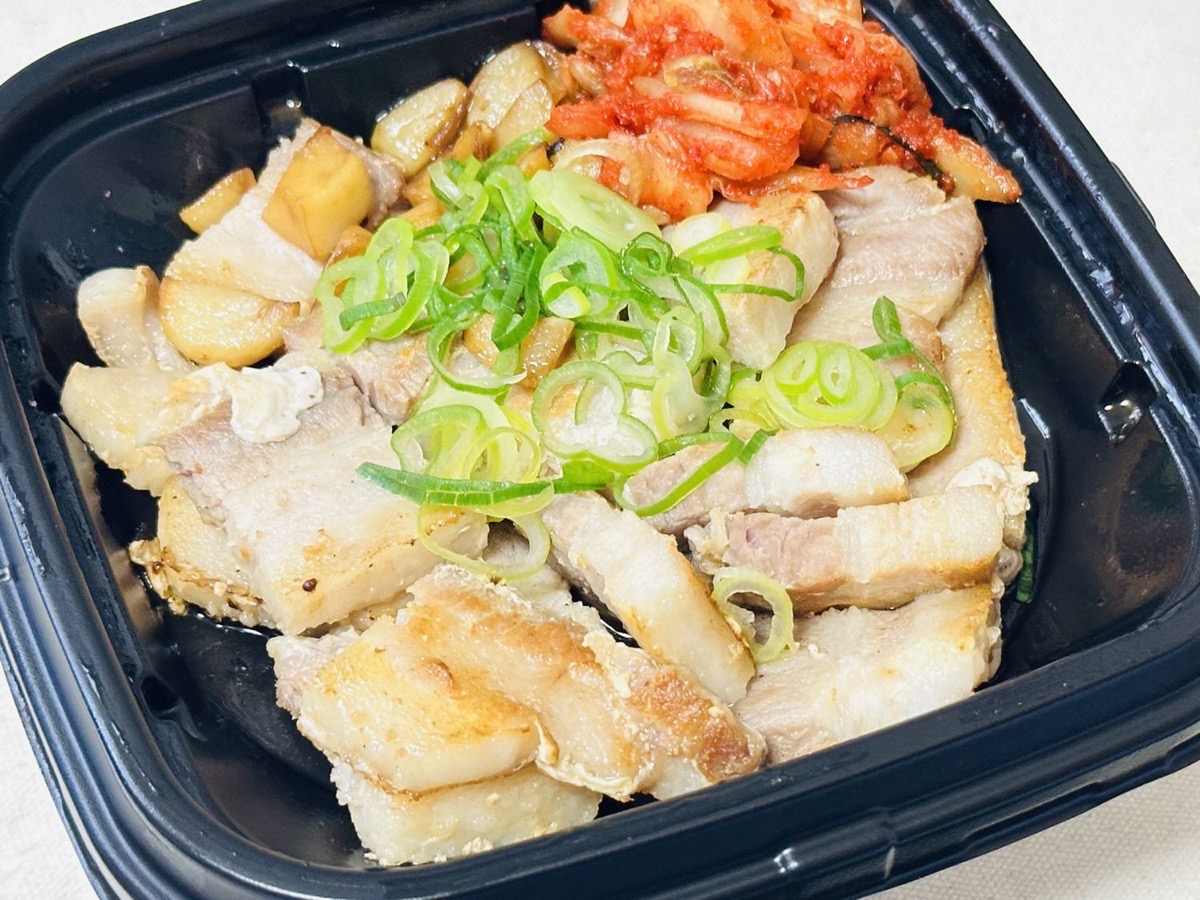 松屋 サムギョプサル風極厚豚カルビ焼肉定食 001.