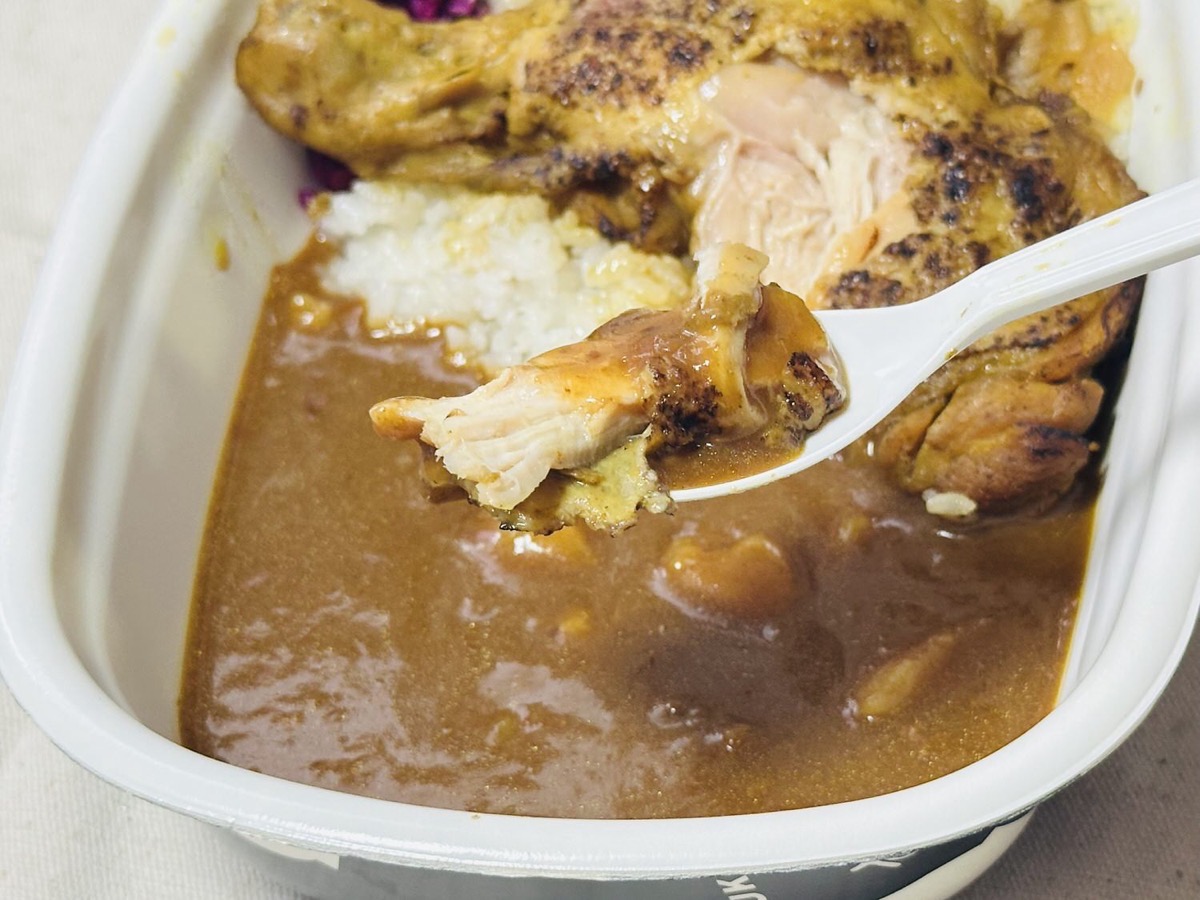すき家 炭火焼きほろほろチキンカレー 026.