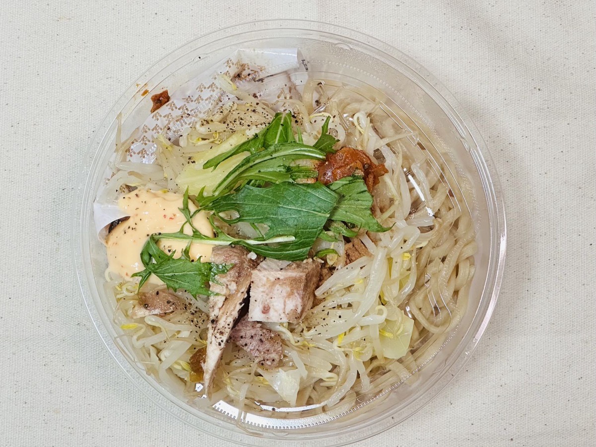 セブンイレブン 中華蕎麦とみ田監修 冷し豚まぜ麺 010.