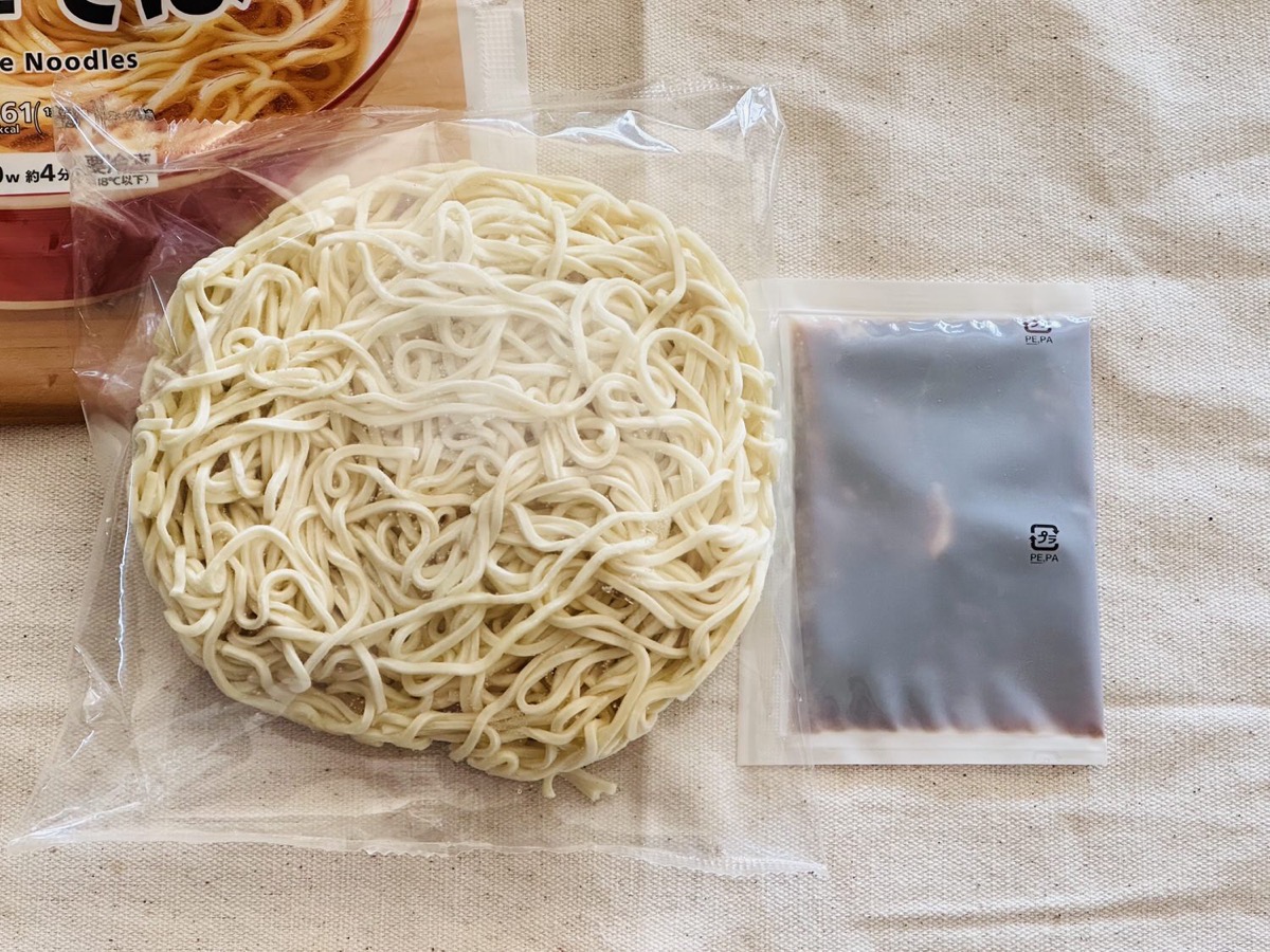 セブンイレブン 7プレミアム 中華そば 007.