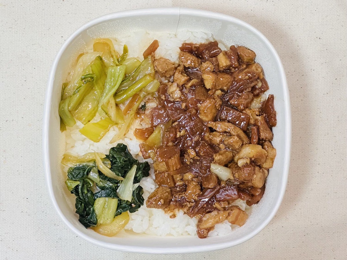 セブンイレブン コナンの魯肉飯 026.